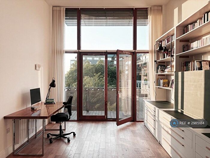 2 Bedroom Flat To Rent In Naylor Building East, London, E1