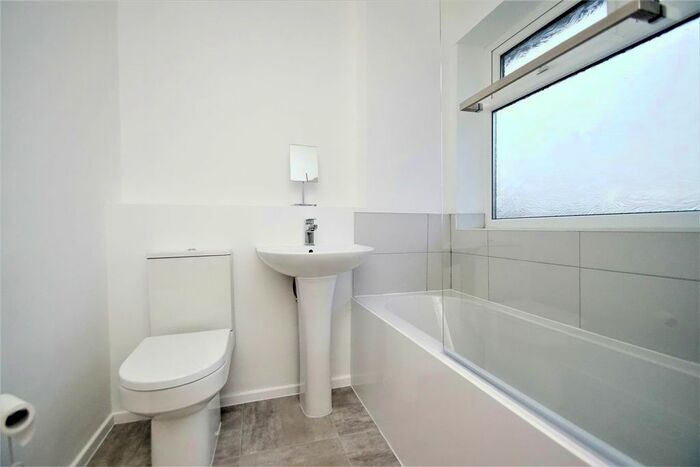 3 Bedroom Semi-Detached House To Rent In Ramshead Crescent, Seacroft, Leeds, LS14