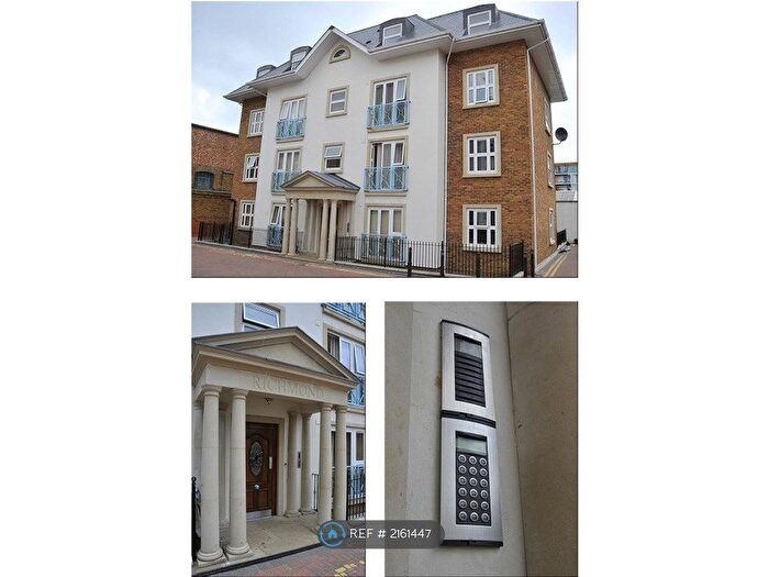2 Bedroom Flat To Rent In Richmond Court, London, N8
