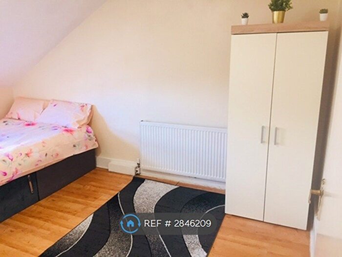 1 Bedroom Flat To Rent In Philip Lane, London, N15