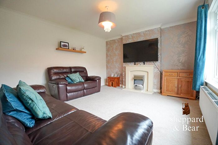 2 Bedroom Maisonette For Sale In Cyncoed Road, Cardiff, CF23