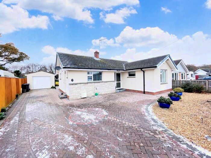 Houses for sale & to rent in BH16 5RT, Frenchs Farm Road, Lytchett