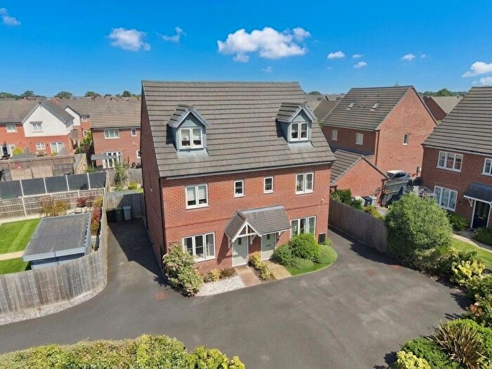3 Bedroom Semi Detached House For Sale In Philip Taylor Drive, Crewe, CW1