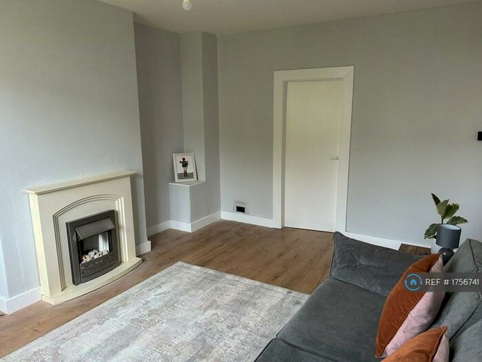 3 Bedroom Flat To Rent In Girdleness Road, Aberdeen, AB11