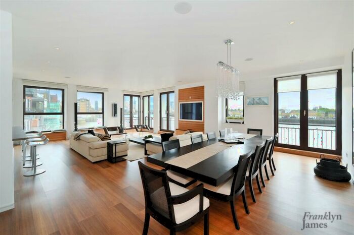 3 Bedroom Apartment To Rent In Keepier Wharf, Narrow Street, E14