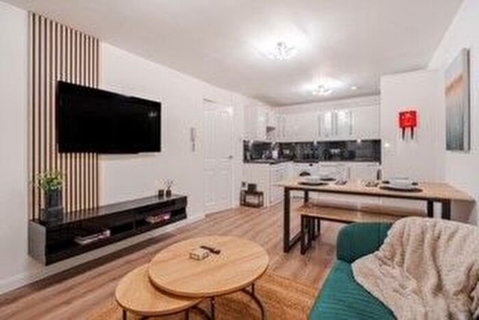 2 Bedroom Flat To Rent In Rose Street, City Centre, Aberdeen, AB10