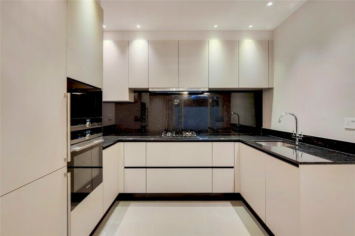 1 Bedroom Flat To Rent In Fitzjohns Avenue, Hampstead, NW3