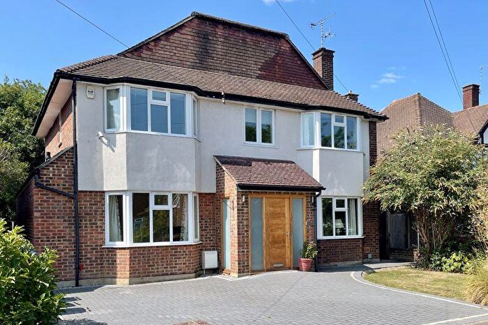4 Bedroom Detached House For Sale In Harefield, Esher, KT10