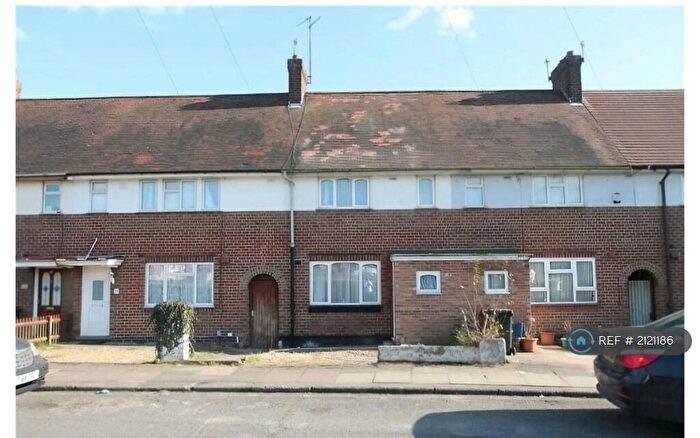 2 Bedroom Terraced House To Rent In Tintern Avenue, Northampton, NN5