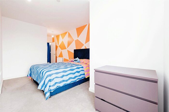 2 Bedroom Flat For Sale In Ron Leighton Way, London, E6