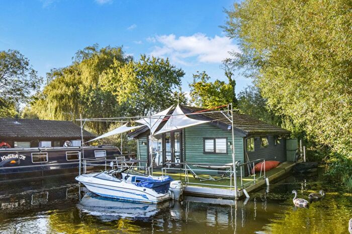 2 Bedroom Lodge For Sale In Banks End, Wyton, PE28