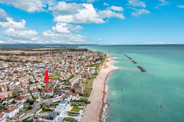 7 Bedroom Detached House For Sale In Southdean Drive, Middleton-On-Sea, West Sussex, PO22