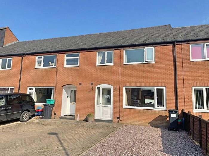 3 Bedroom Terraced House For Sale In Heol Y Nant, Newtown, Powys, SY16