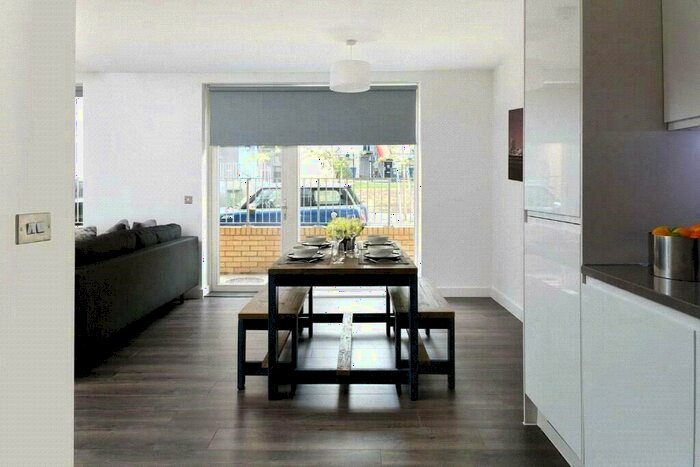 3 Bedroom Apartment To Rent In Batavia Road, London, SE14