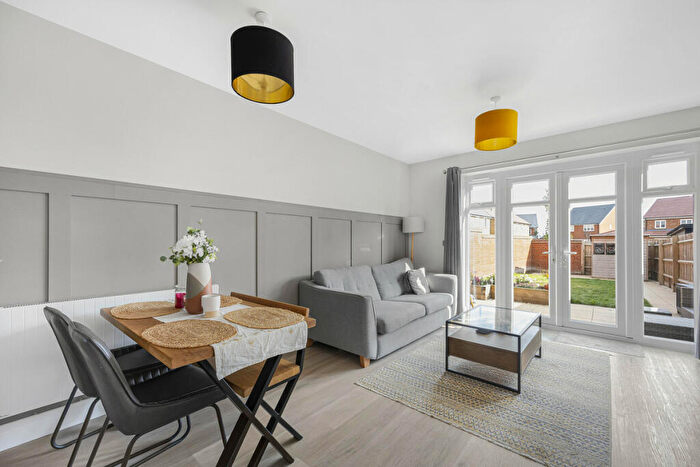 2 Bedroom Semi-Detached House For Sale In King Henry Avenue, Wallingford, OX10