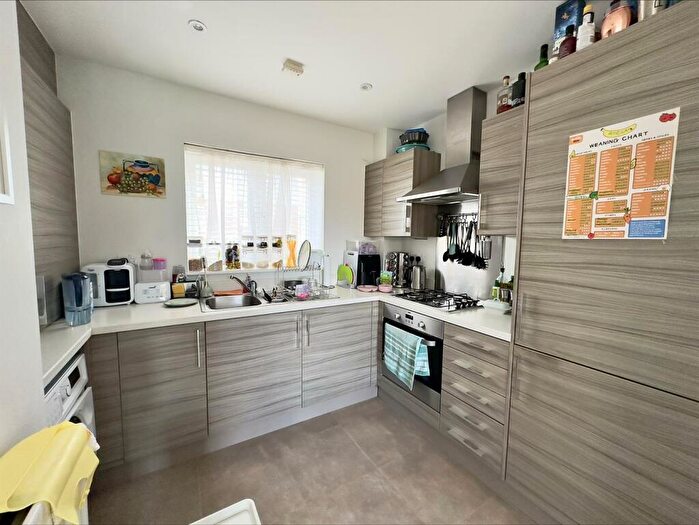 2 Bedroom Semi-Detached House To Rent In Keymer Avenue, Peacehaven, BN10