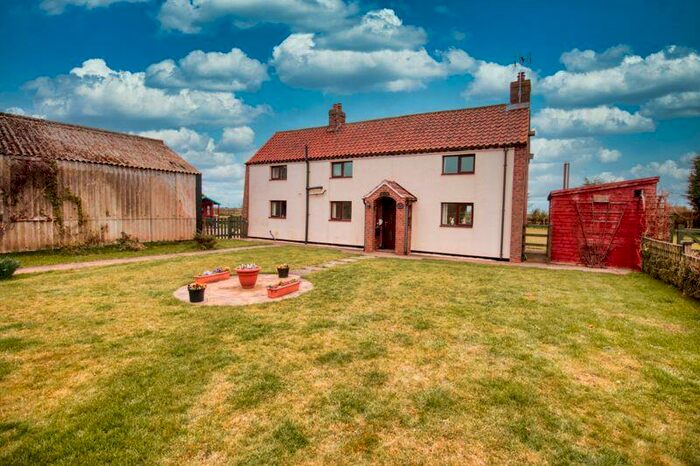 3 Bedroom Detached House For Sale In Margrave Lane, Garthorpe, DN17