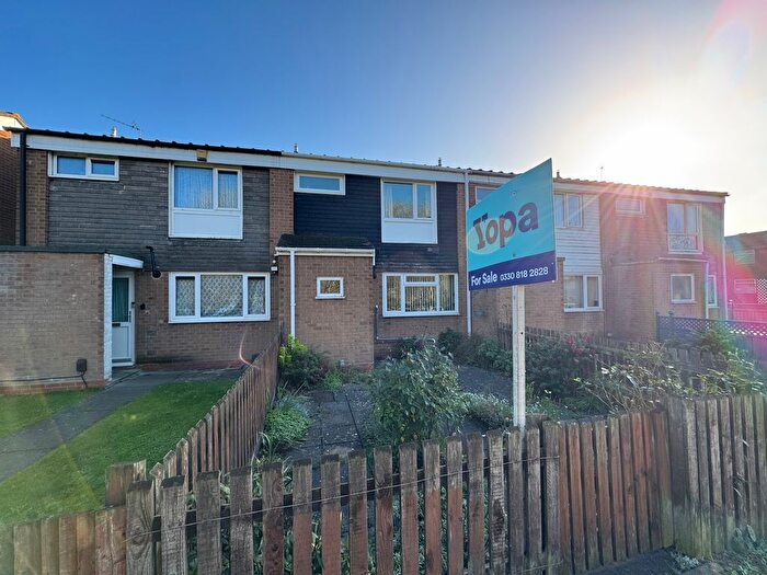 3 Bedroom Terraced House For Sale In Larch Walk, Birmingham, B25