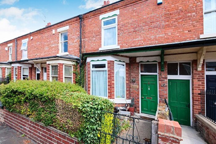3 Bedroom Terraced House For Sale In Second Avenue, York, YO31