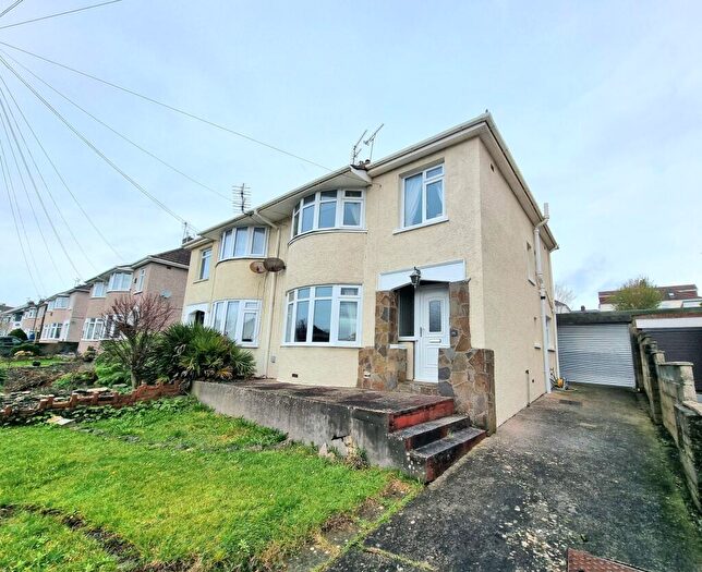 3 Bedroom Semi-Detached House For Sale In Oaklands Road, Bridgend, CF31