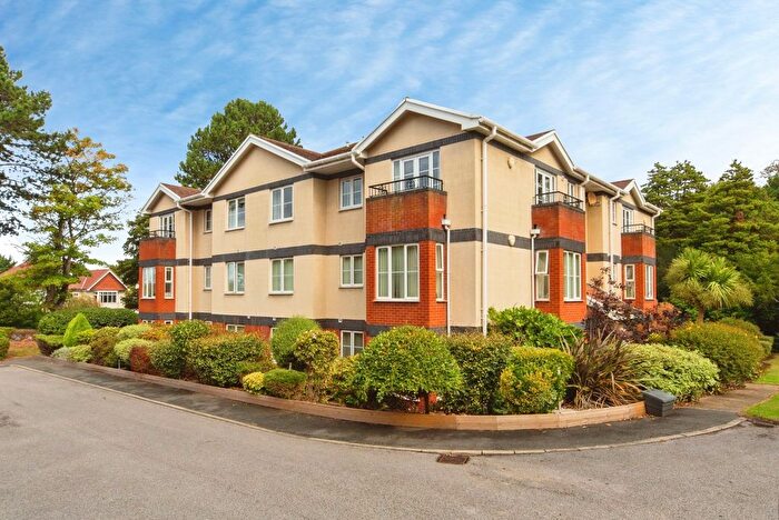 2 Bedroom Flat For Sale In Prenton Lane, Prenton, CH42