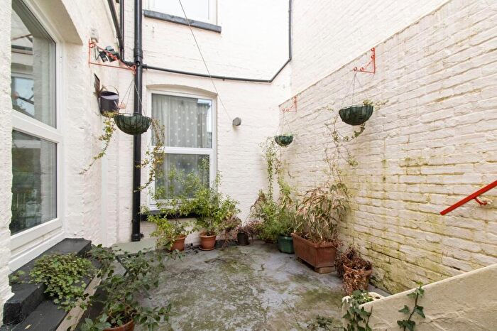 1 Bedroom Flat For Sale In Godwin Road, Cliftonville, CT9