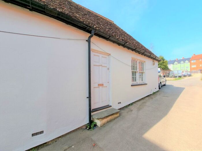 1 Bedroom Flat To Rent In Cobham Mews, West Street, Buckingham, MK18