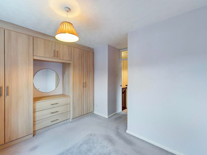 2 Bedroom End Of Terrace House To Rent In Thistle Close, Hemel Hempstead, Hertfordshire, HP1