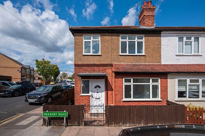3 Bedroom Terraced House For Sale In Herbert Road, Bromley, BR2