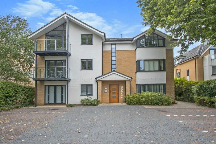 2 Bedroom Flat To Rent In Wellington Road, Bournemouth, BH8