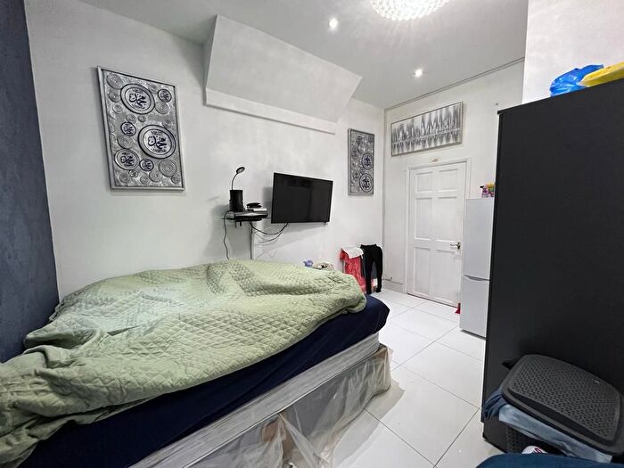 Studio To Rent In Ilford, IG3