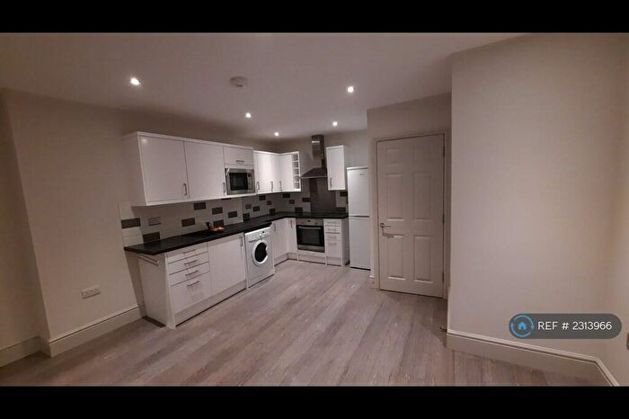 2 Bedroom Flat To Rent In High Street, Tutbury, Burton-On-Trent, DE13