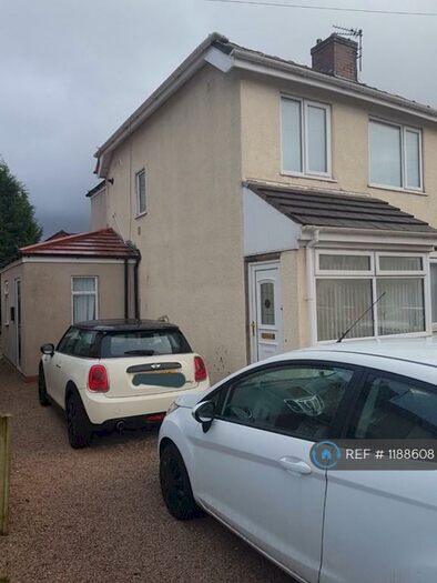2 Bedroom Flat To Rent In Furness Avenue, Ormskirk, L39