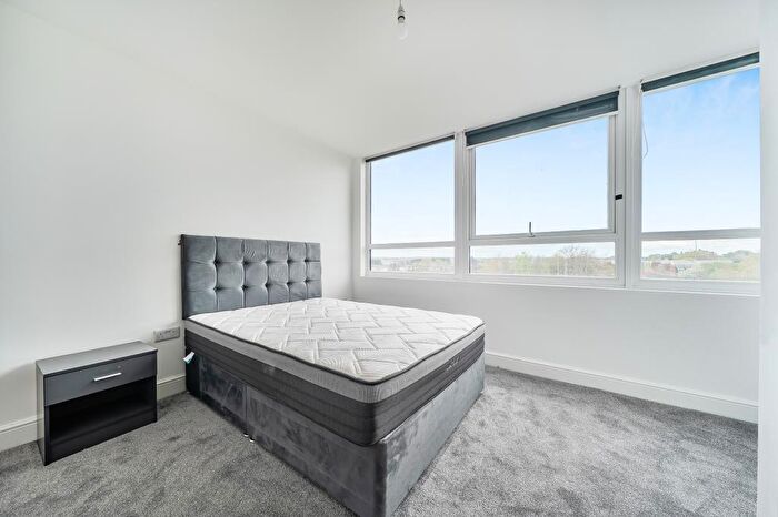 1 Bedroom Apartment To Rent In Aylesbury, Buckinghamshire, HP19