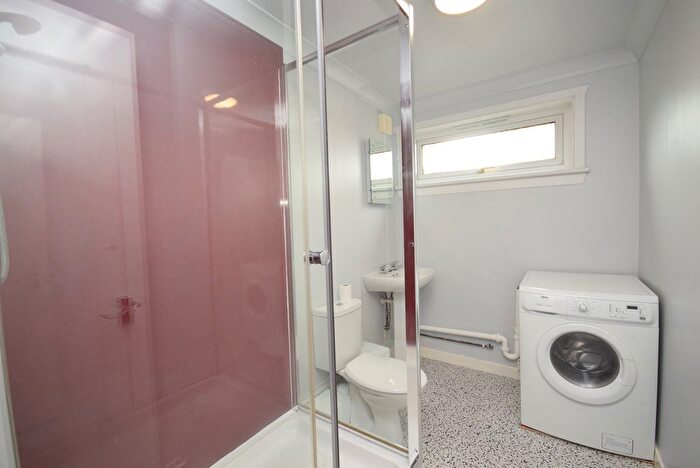 1 Bedroom Flat For Sale In Muirton Place, Perth, PH1