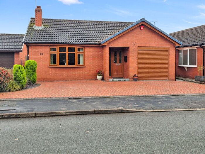 3 Bedroom Detached Bungalow For Sale In Blithe View, Blythe Bridge, Stoke-On-Trent, ST11