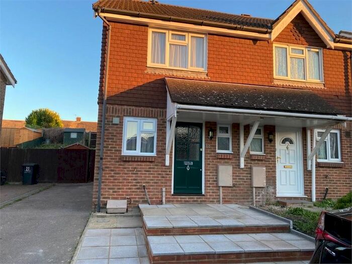 2 Bedroom Semi-Detached House To Rent In Richmond Drive, Gravesend, Kent, DA12