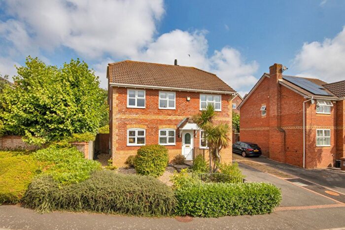 4 Bedroom Detached House For Sale In Merryfields, Strood, Rochester, ME2