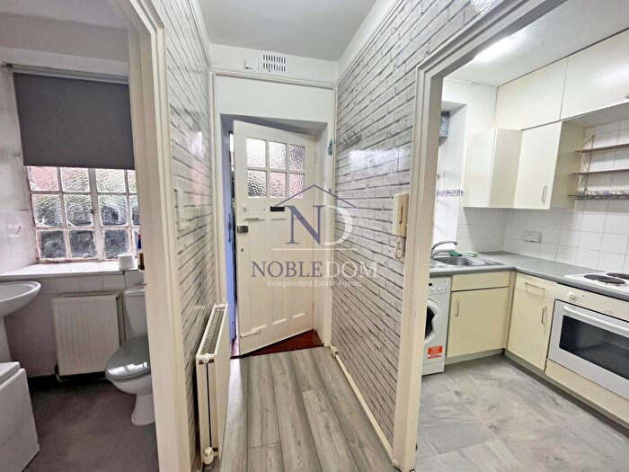 1 Bedroom Studio To Rent In Western Avenue, London, W5