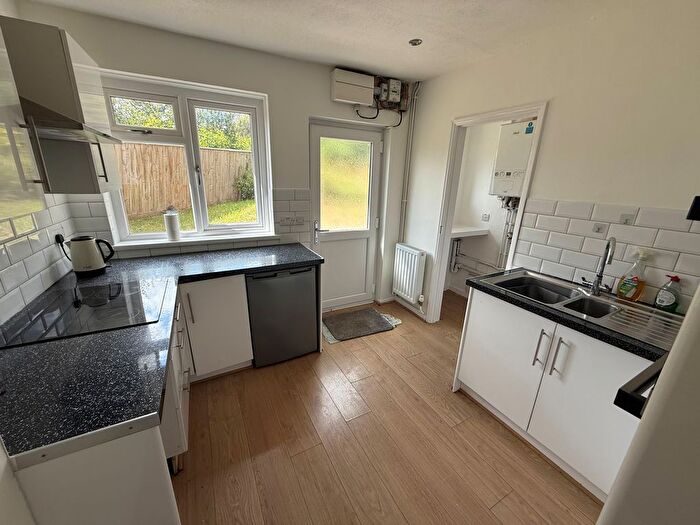 3 Bedroom Semi-detached House To Rent In Maesybont, Ammanford, SA18