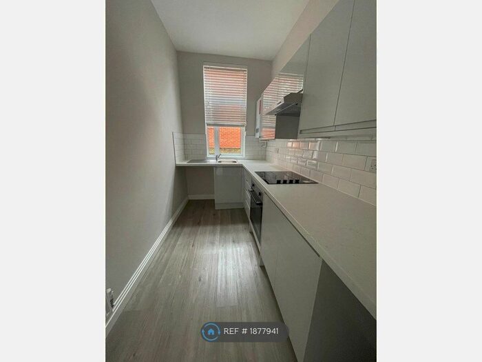 1 Bedroom Flat To Rent In Southbourne Road, Bournemouth, BH6