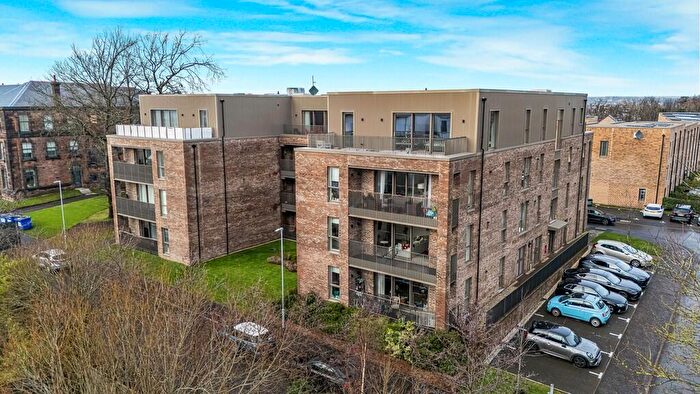 2 Bedroom Flat For Sale In Training Place, Jordanhill, G13