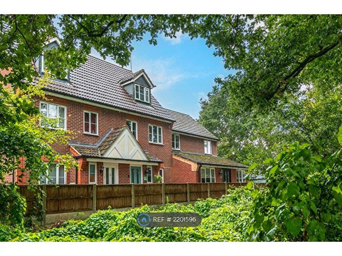 3 Bedroom Terraced House To Rent In Foxglove Road, Market Rasen, LN8