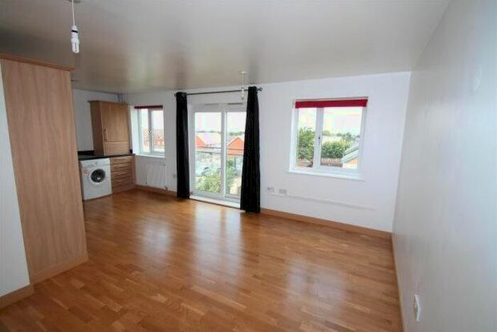 2 Bedroom Flat To Rent In Salisbury Road, Dartford, DA2
