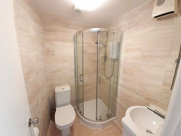 6 Bedroom Flat To Rent In Saint Michael's Hill, Bristol, BS2