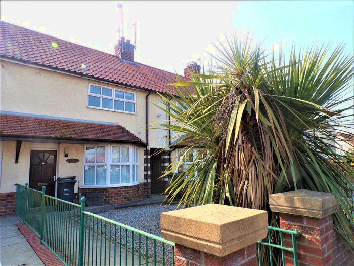 3 Bedroom Terraced House To Rent In Greenwood Avenue, Hull, HU6