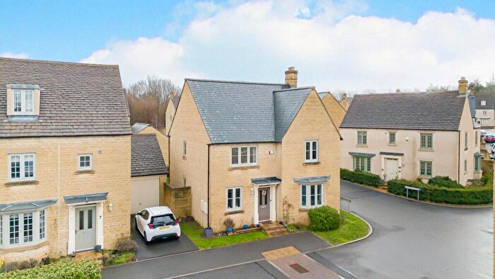 4 Bedroom Detached House For Sale In Clappen Close, Cirencester, Gloucestershire, GL7