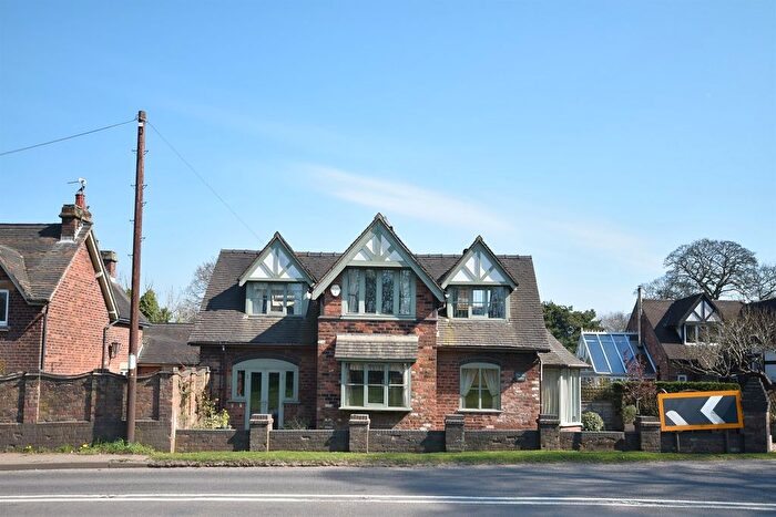 4 Bedroom Detached House For Sale In Congleton Road, Marton, SK11