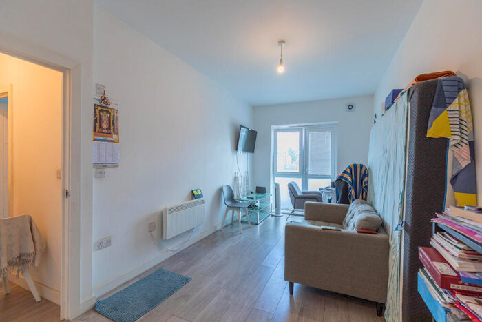 2 Bedroom Flat To Rent In Bevois Residence, - Bevois Valley Road, Southampton, SO14