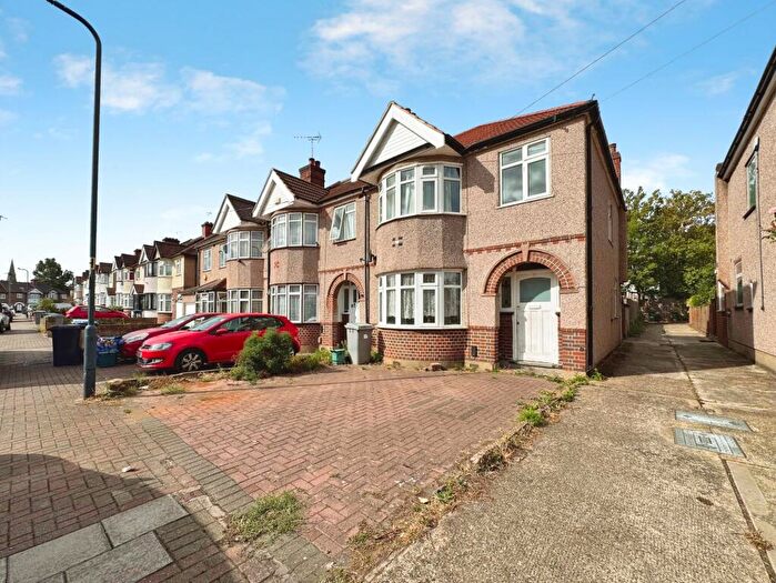 3 Bedroom End Of Terrace House For Sale In Church Drive, London, NW9